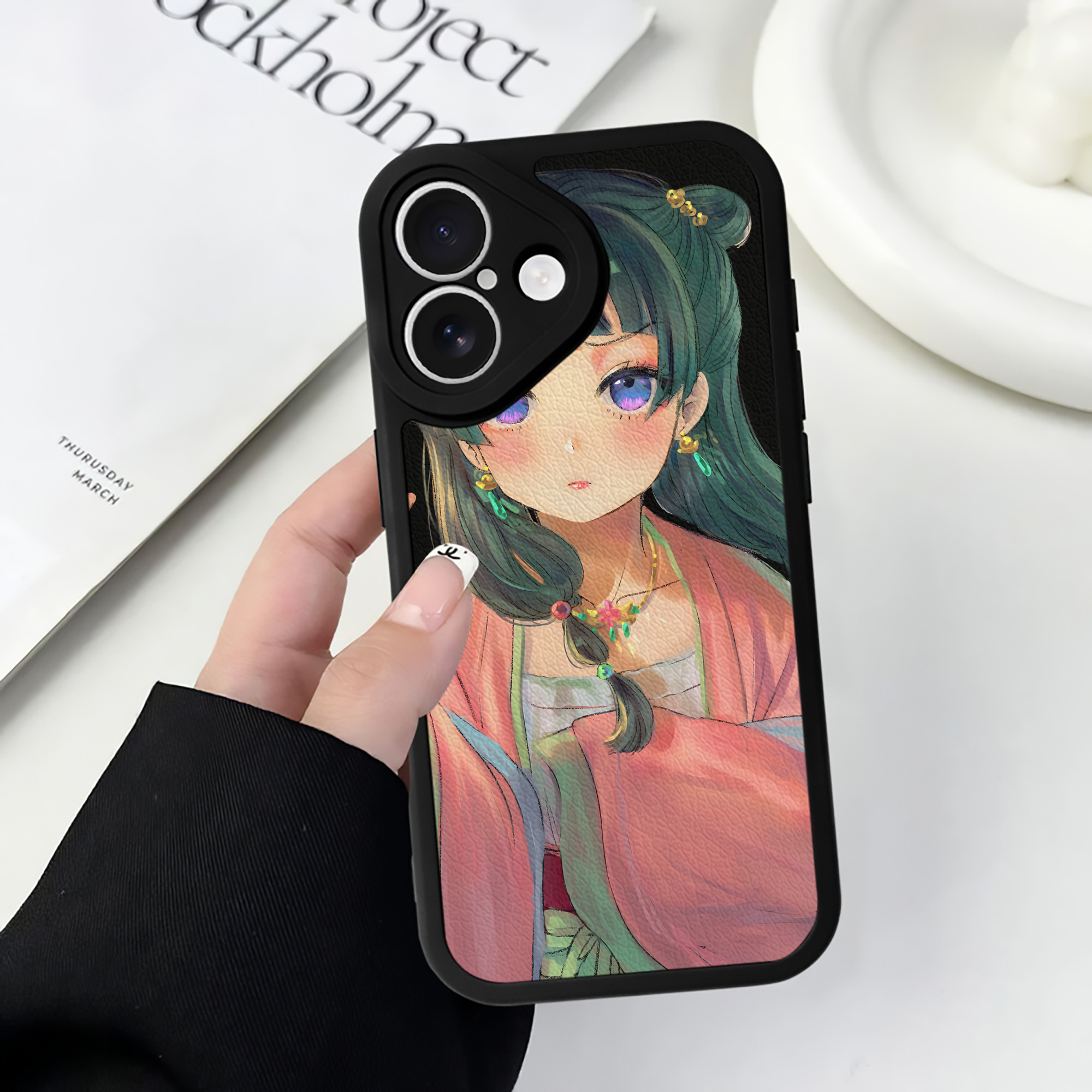 （画像用） 薬屋のひとりごと The Apothecary Diaries 【iPhone 16シリーズ対応】シリコンスマホケース（レザー調） 材質：シリコン